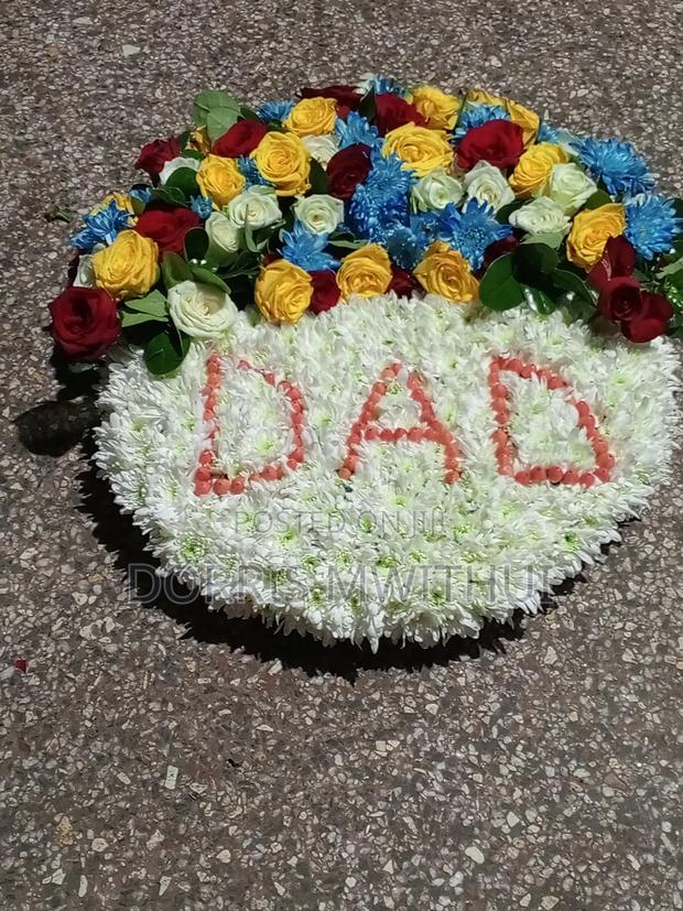 Funeral Flower Arrangements - thumbnail 7