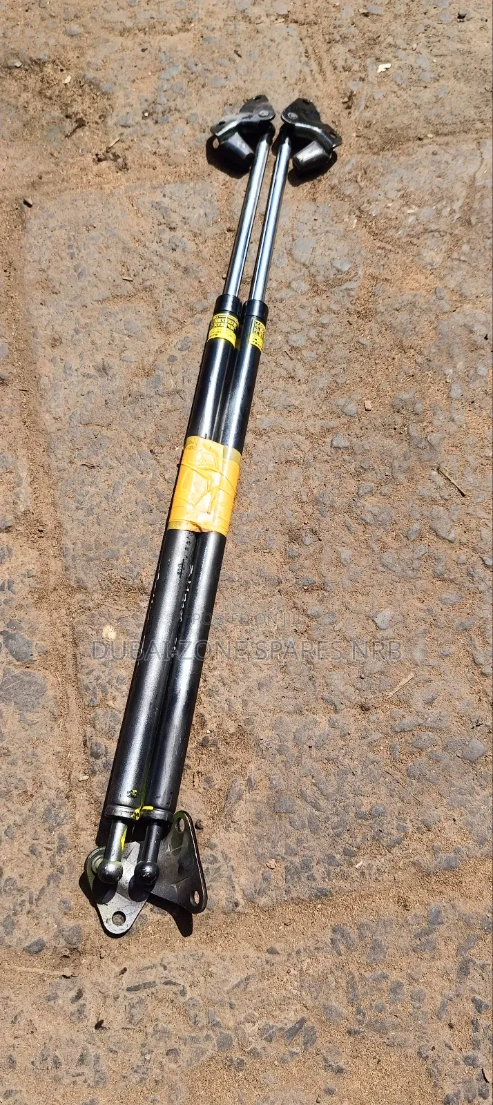 Hiace 7l Boot Shocks Available