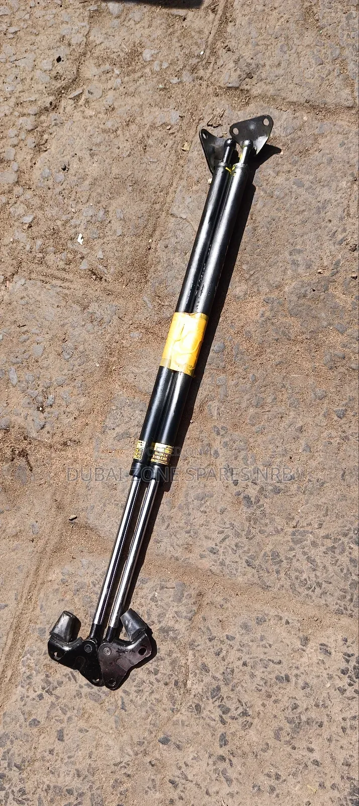 Hiace 7l Boot Shocks Available
