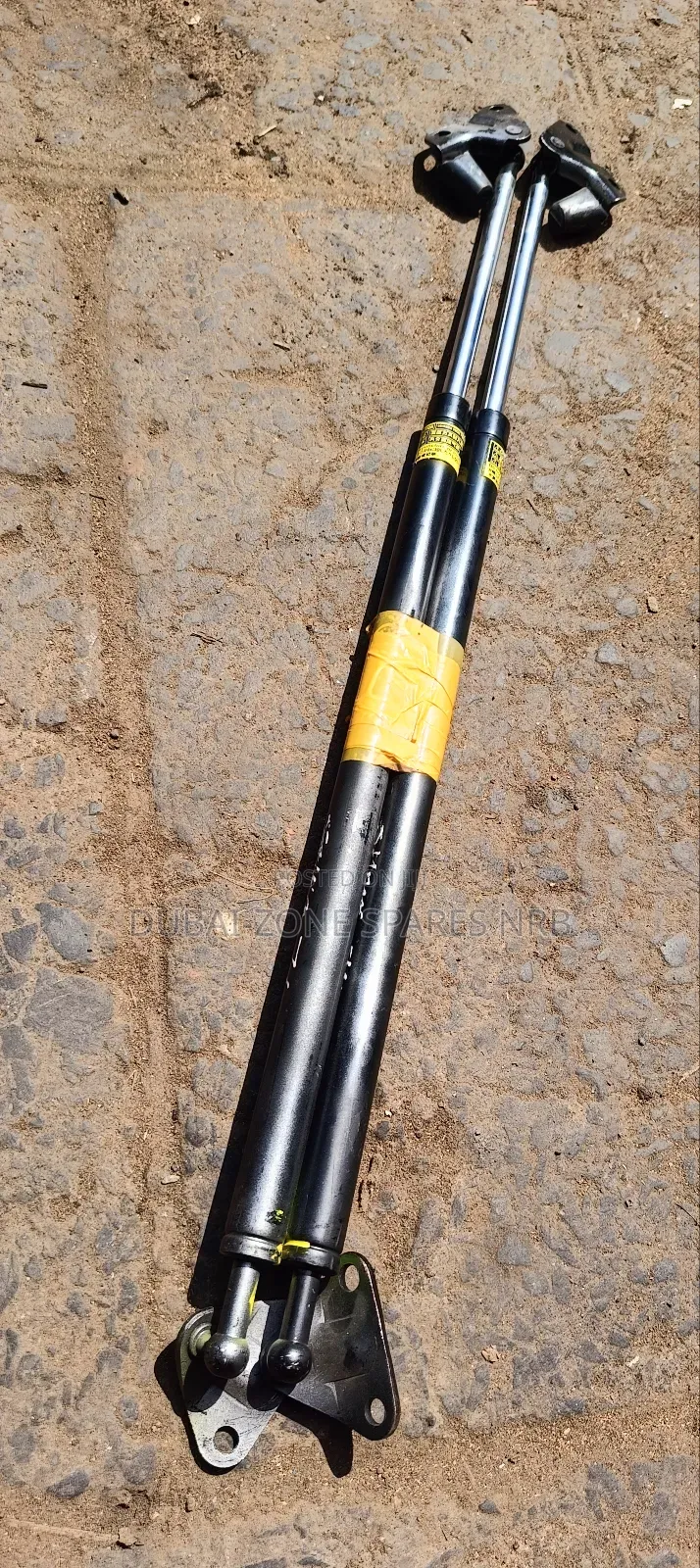 Hiace 7l Boot Shocks Available