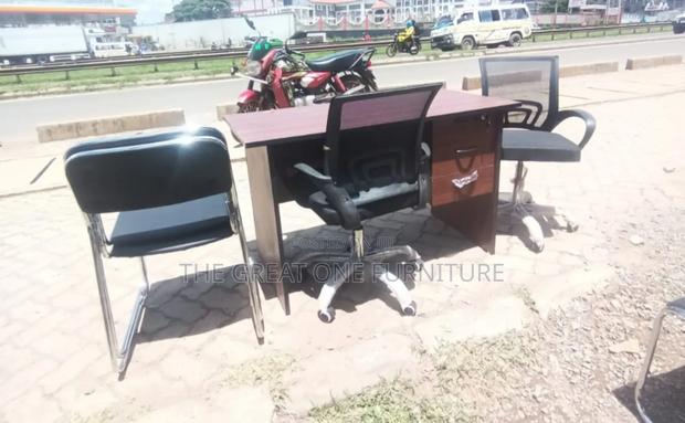 New 1m Office Desk With Mesh Chair Tf9kj
