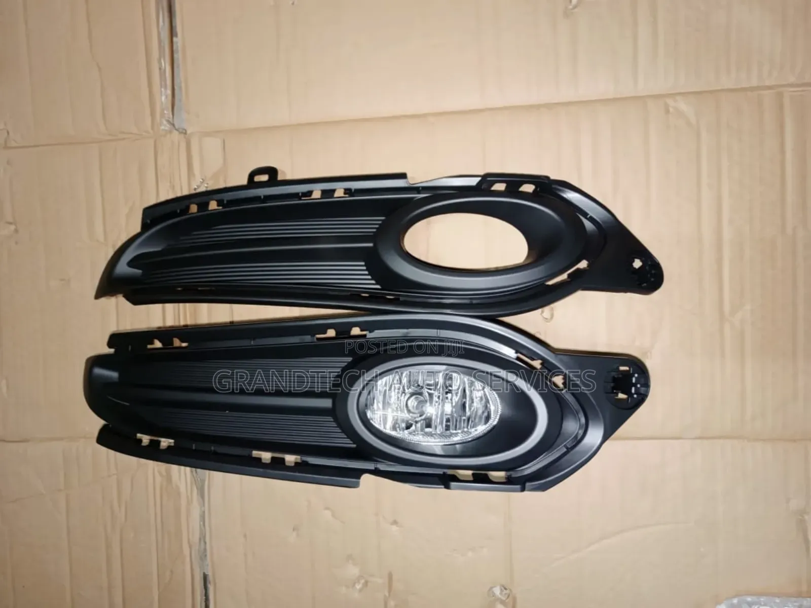 Honda Vezel 2015 Foglights