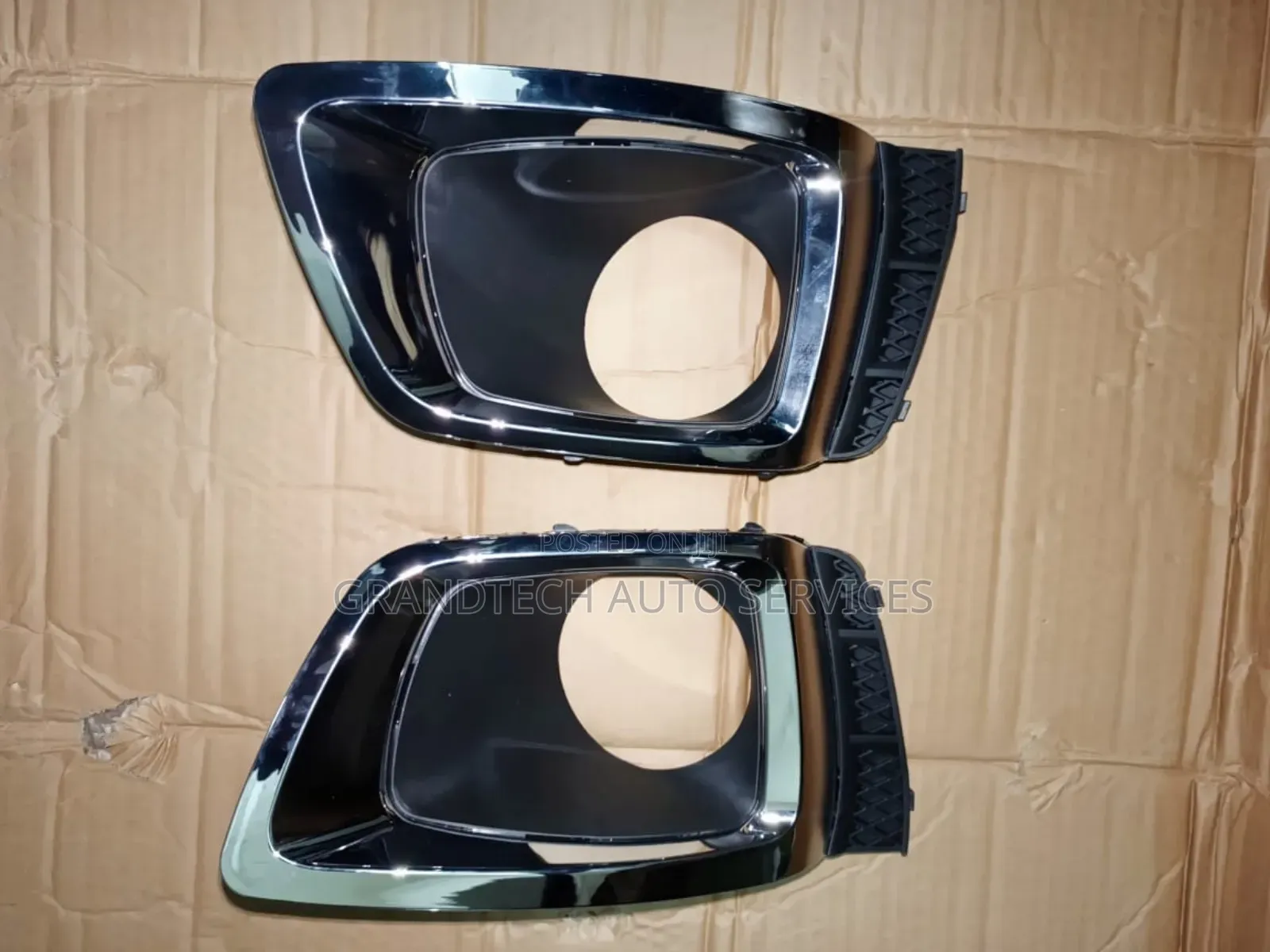 Subaru Forester SJG Chrome Foglight Covers