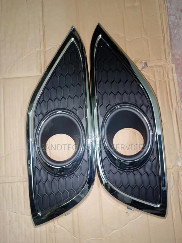 Honda CRV Rm1 Foglight Covers - main view