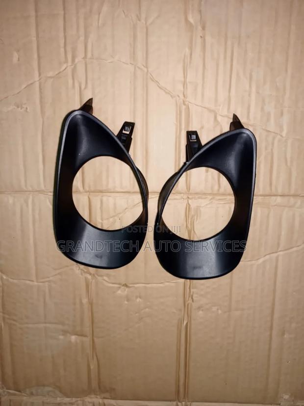 Vitz 2005 Foglight Cover