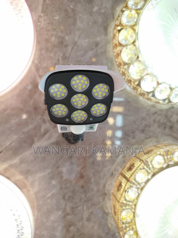 Dummy CCTV Sensor Solar Light - thumbnail 3