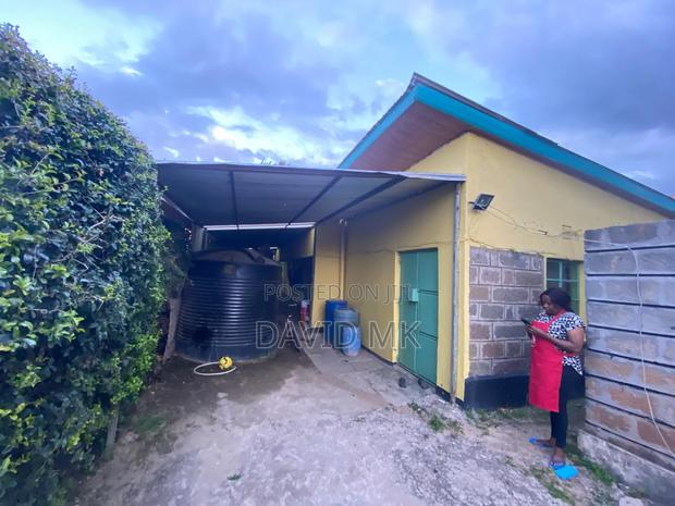 3bdrm Bungalow in Donholm Caltex for sale - thumbnail 5