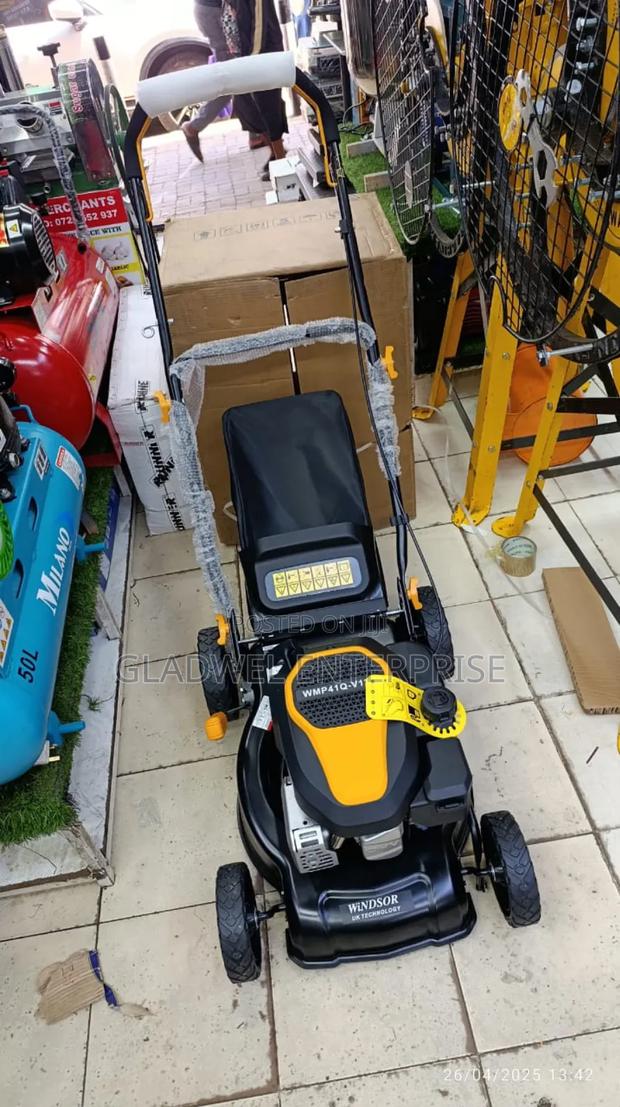 Windsor Petrol Lawn Mower Machine 127cc 3hp