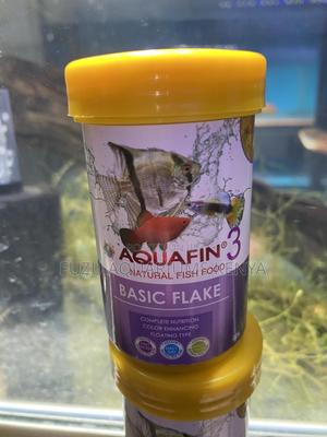 Basic Flake Food By Aquafin – 100% Natural Formula - thumbnail 2