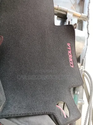 Corolla Labelled Black Dash Mat