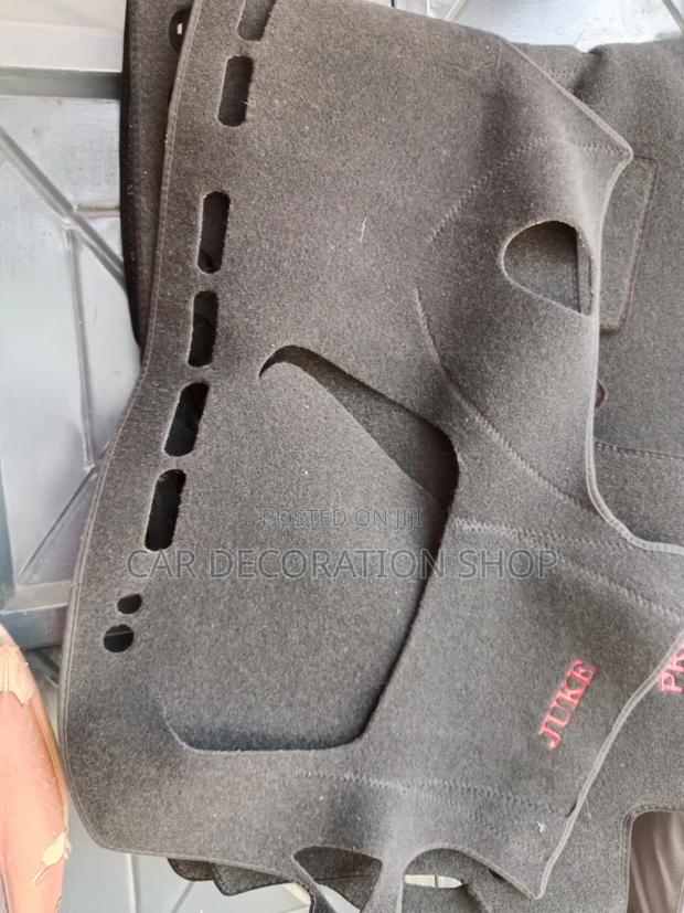 Nissan Juke Black Dash Mat