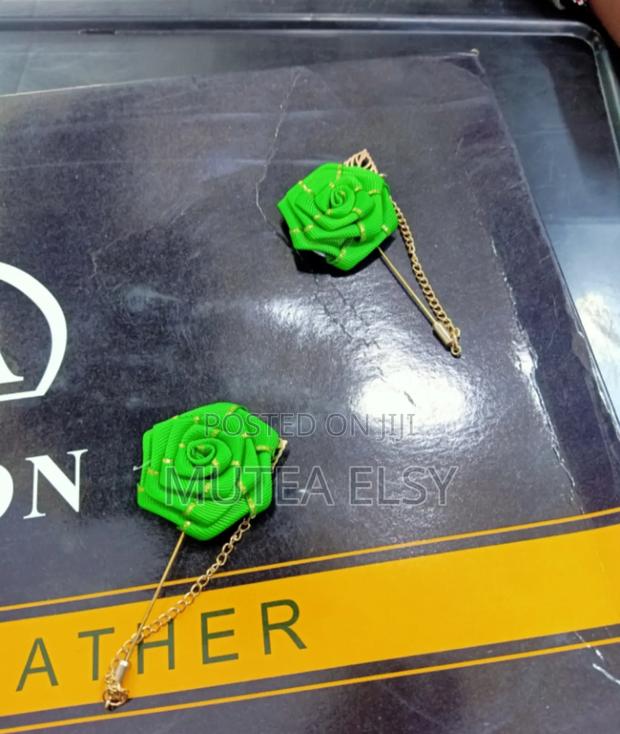 Green Lapel Chain Pins - thumbnail 3