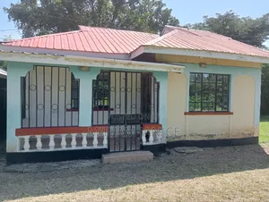 2bdrm House in Kakola, Ahero for rent