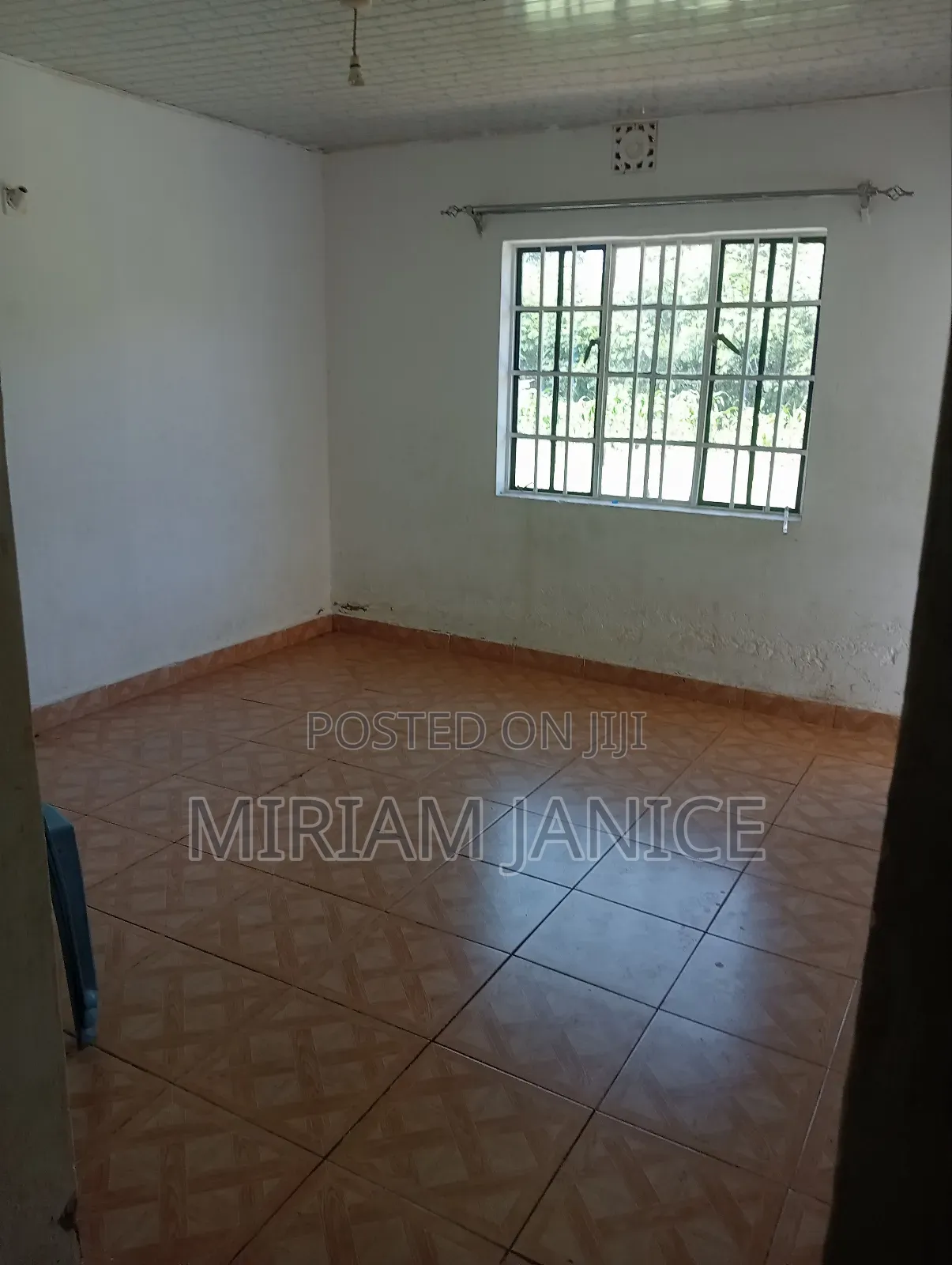 2bdrm House in Kakola, Ahero for rent