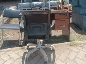 New 1m Office Desk With Mesh Swivel Office Chair Hv4ez