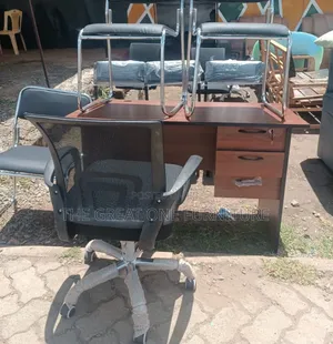 1m Brown Vintage Office Desk With Mesh Office Chair Qa5tf
