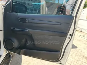 Toyota Hilux Revo Single Cab Deisel 2.4 RWD 2019 White