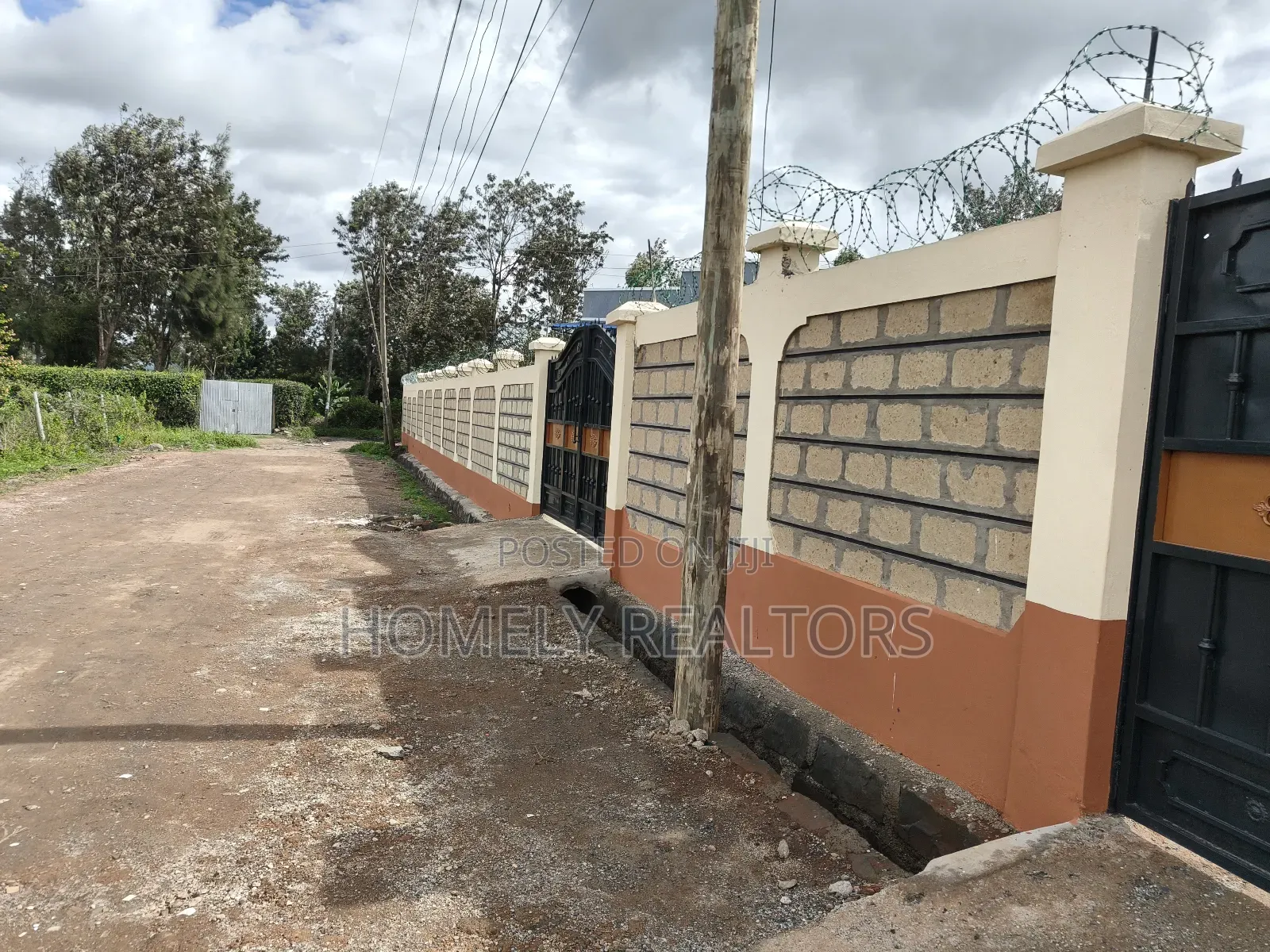 3bdrm Bungalow in Kiserian Near Delta for sale