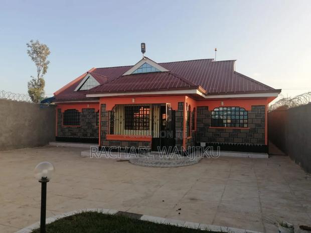 Furnished 3bdrm Bungalow in Lanet for sale