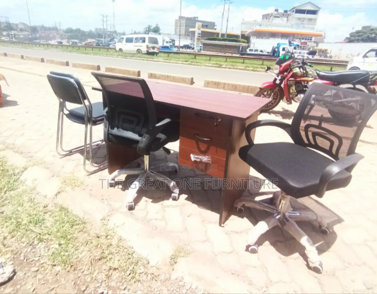 1m Modern Office Desk With Mesh Office Chair Lq4dx