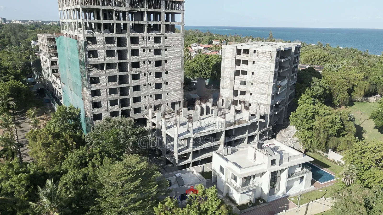 3bdrm Apartment in Aqua, Kadzandani for sale