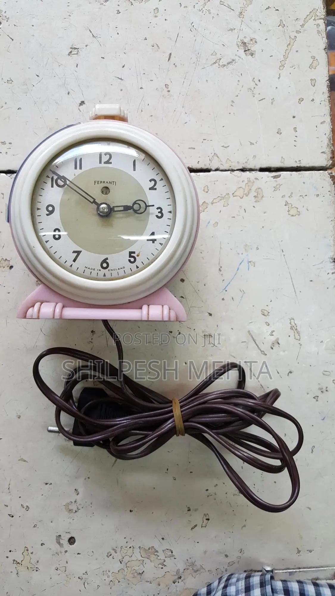 Electric Clock Smiths England) Working