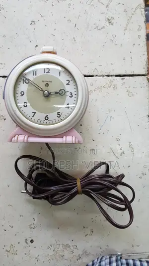 Electric Clock Smiths England) Working