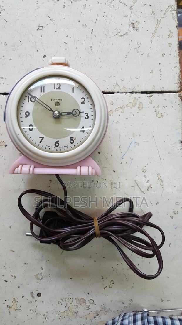 Electric Clock Smiths England) Working - main view