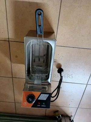 Uken Electric Deep Fryer 6l