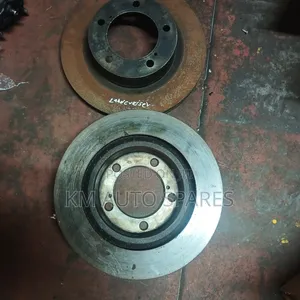 Toyota Land Cruiser V8 Rear Brake Disc.