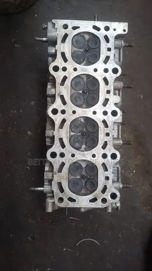 Suzuki Escudo J20 Cylinder Head