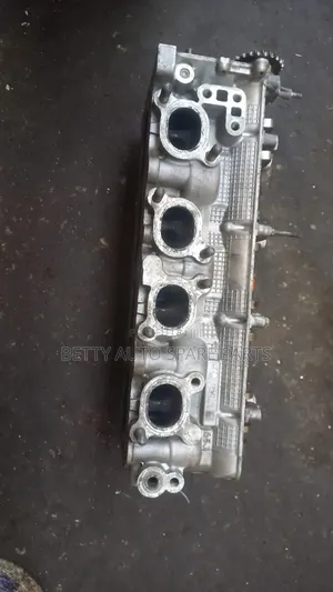 Suzuki Escudo J20 Cylinder Head