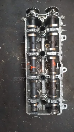Suzuki Escudo J20 Cylinder Head