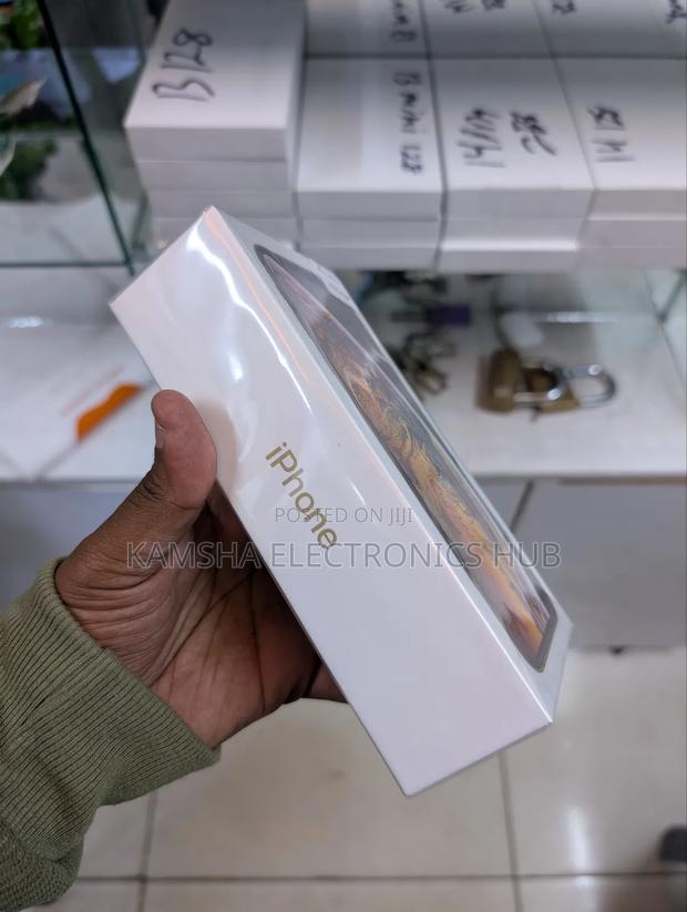 New Apple iPhone XS Max 256 GB Gold - thumbnail 2