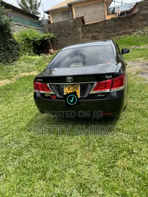 Toyota Royal Crow for Car Rental/Car Hire