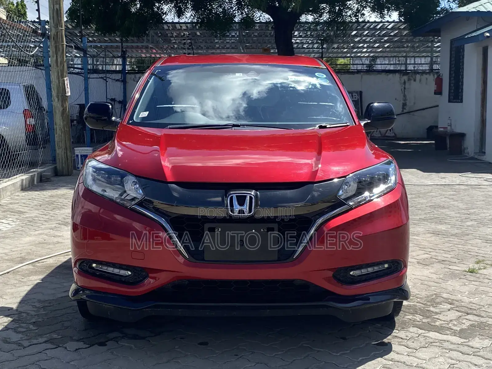 Honda Vezel 2018 Red