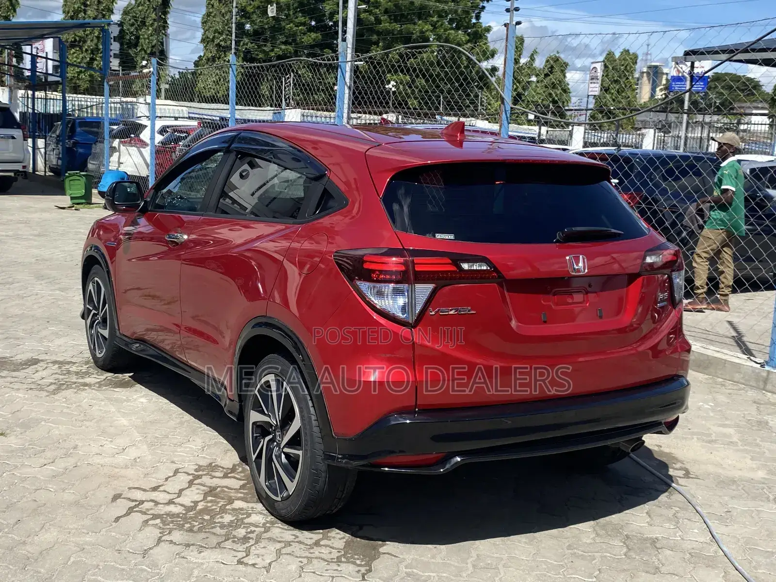 Honda Vezel 2018 Red