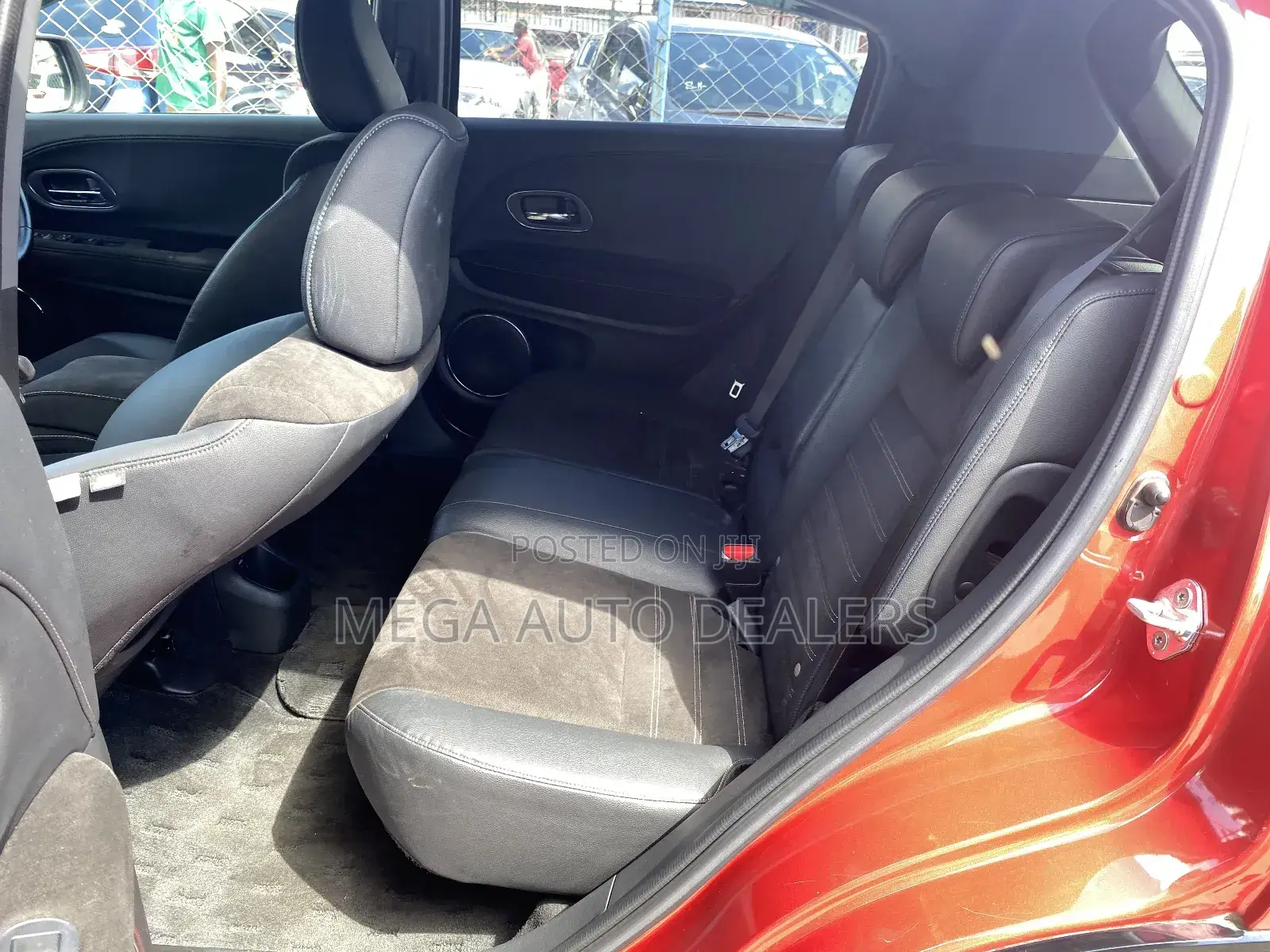Honda Vezel 2018 Red