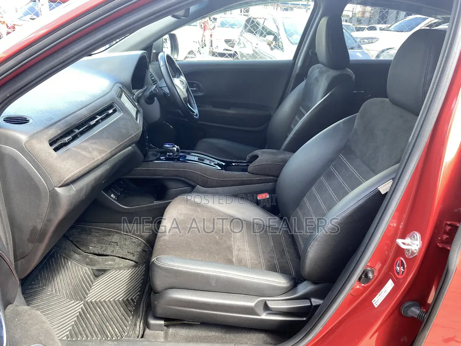 Honda Vezel 2018 Red