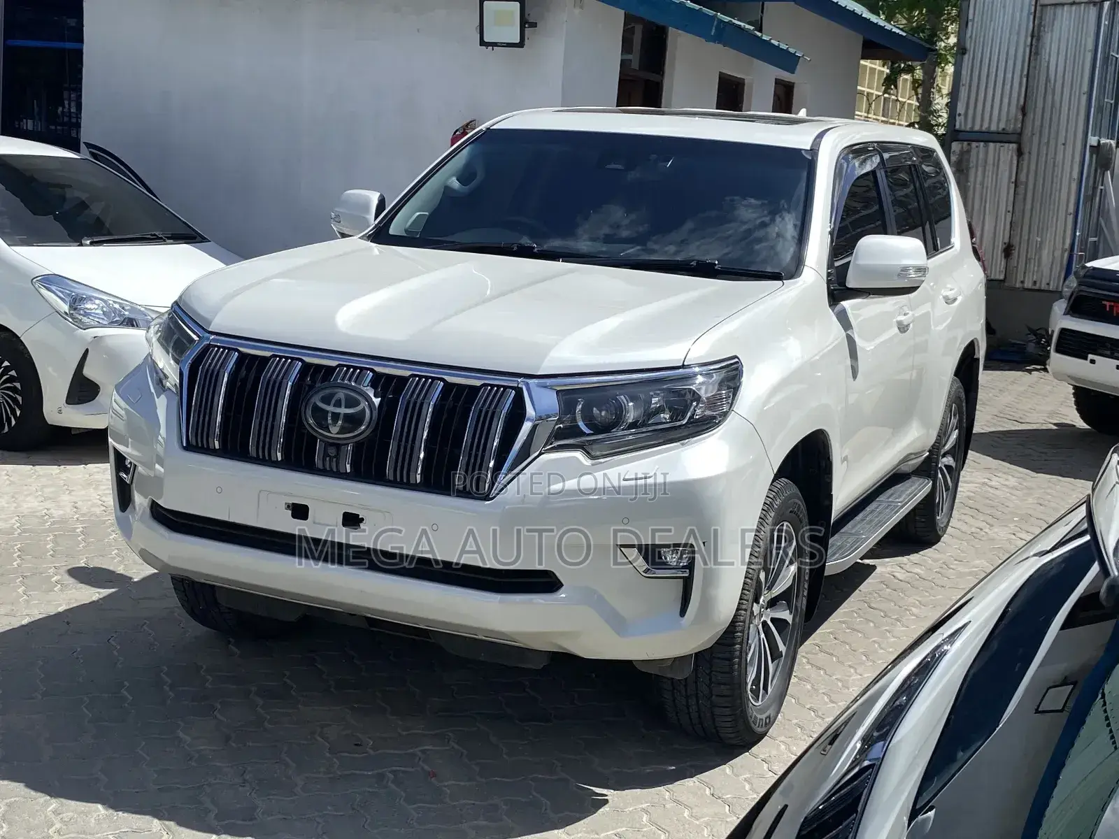 Toyota Land Cruiser Prado 2018 White