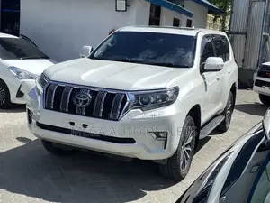 Toyota Land Cruiser Prado 2018 White