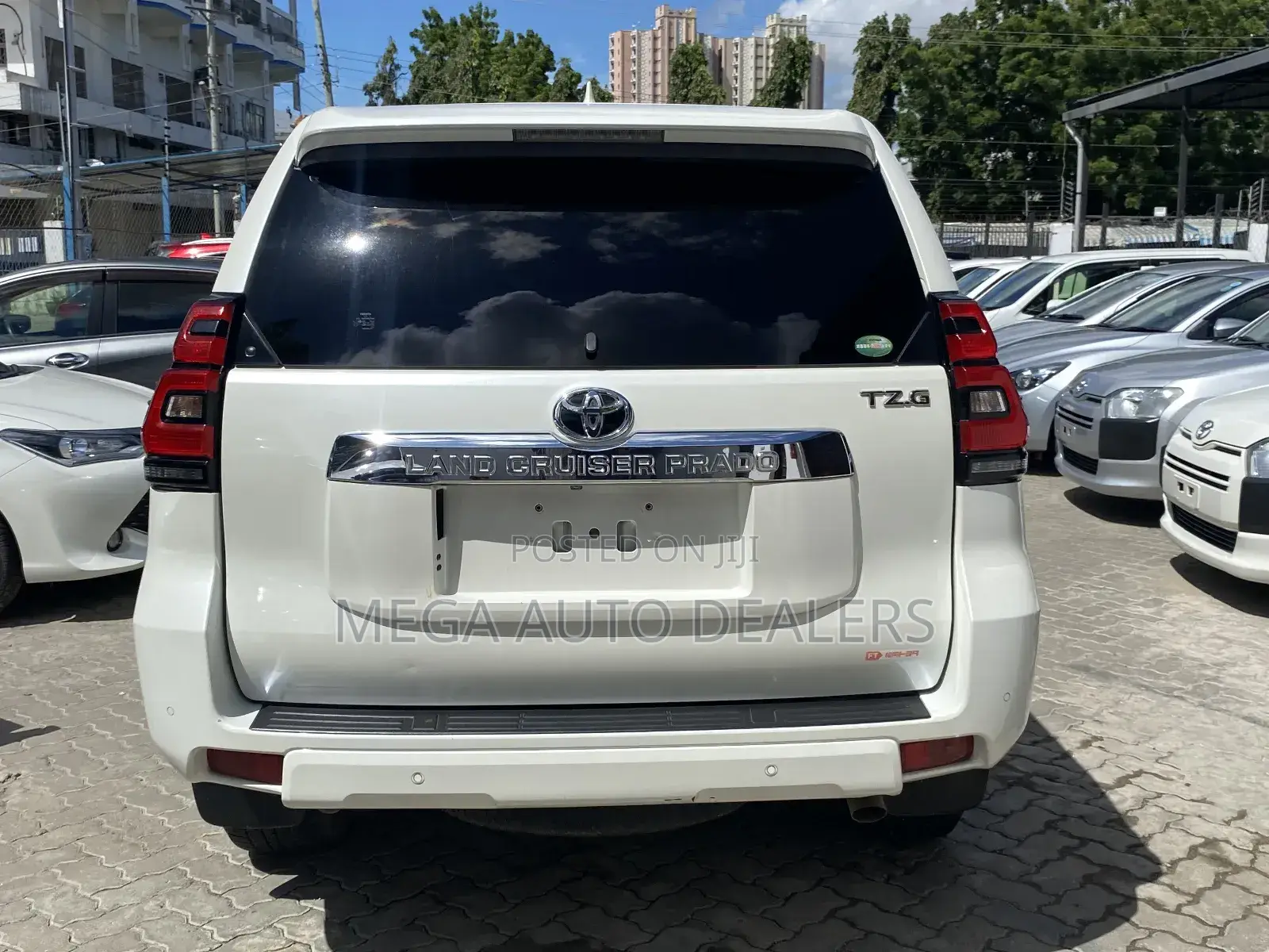 Toyota Land Cruiser Prado 2018 White