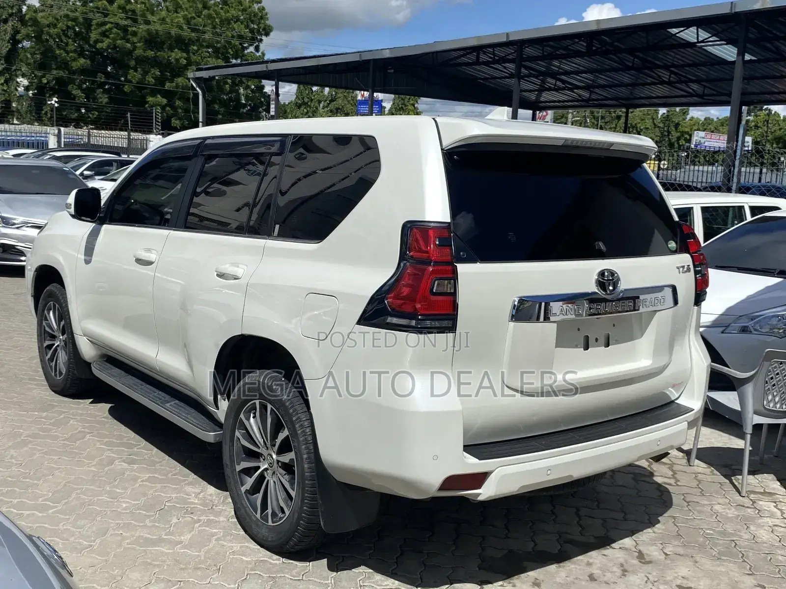 Toyota Land Cruiser Prado 2018 White