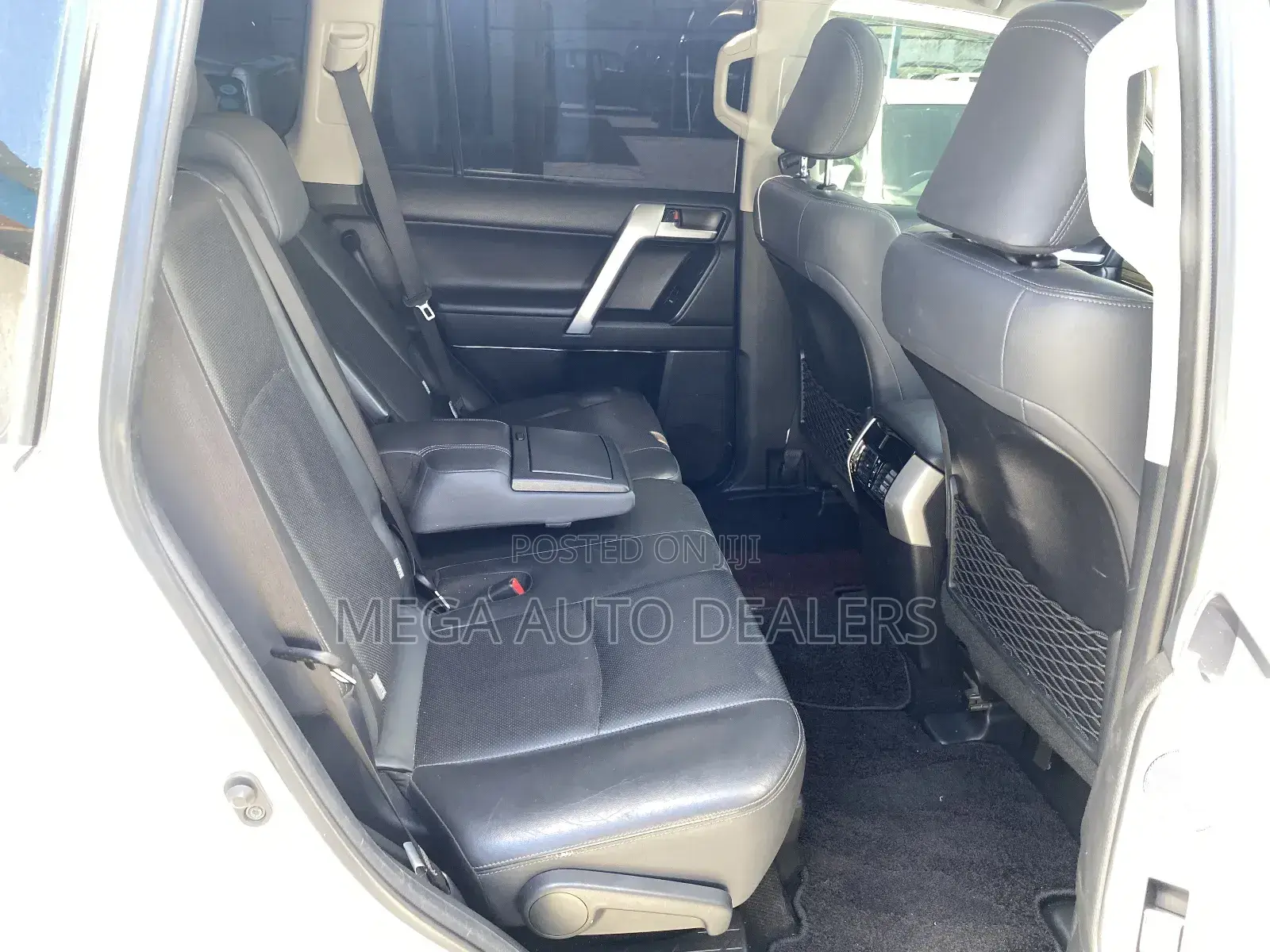 Toyota Land Cruiser Prado 2018 White