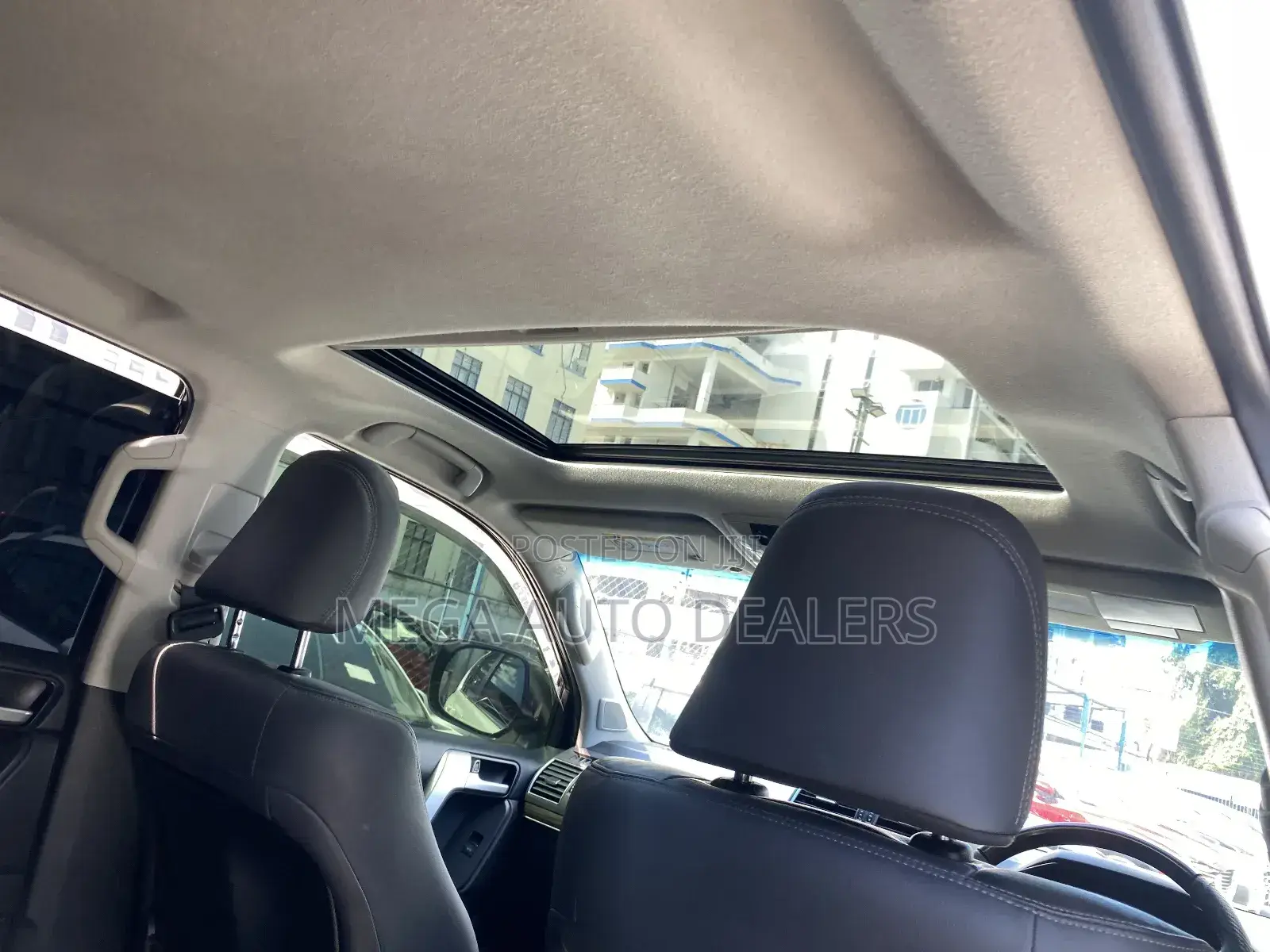 Toyota Land Cruiser Prado 2018 White