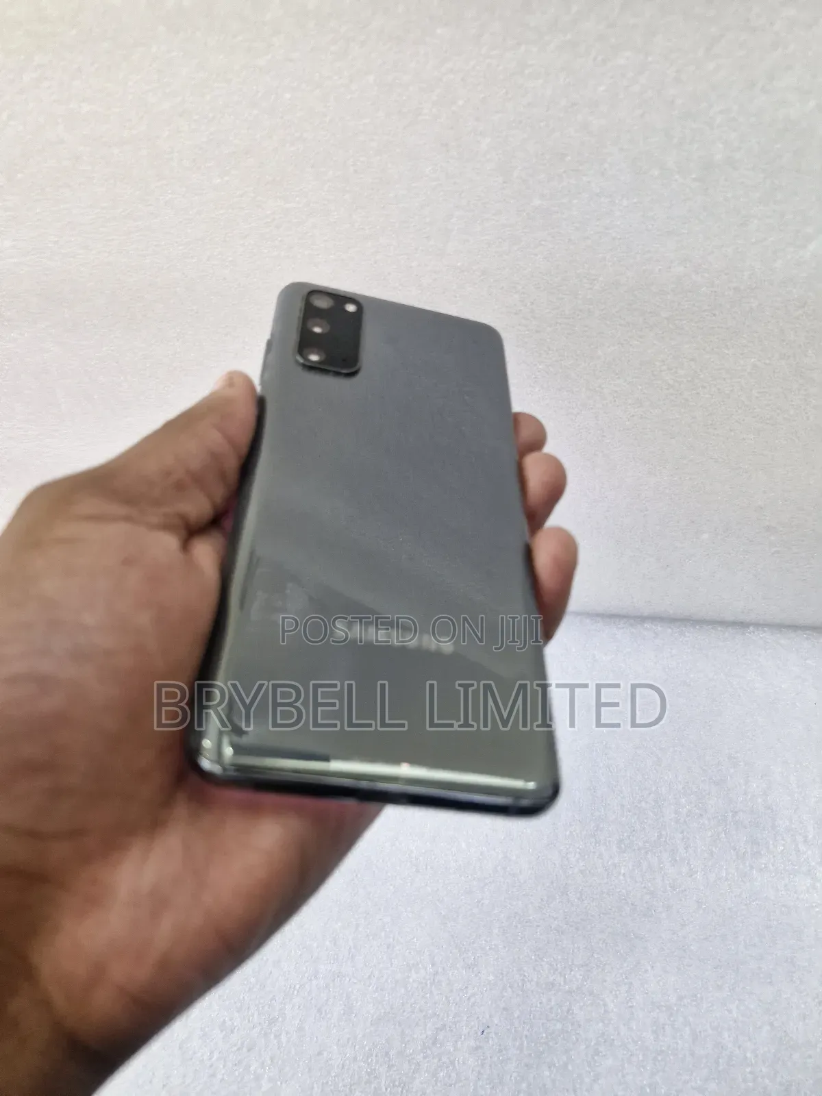 Samsung Galaxy S20 128 GB Gray