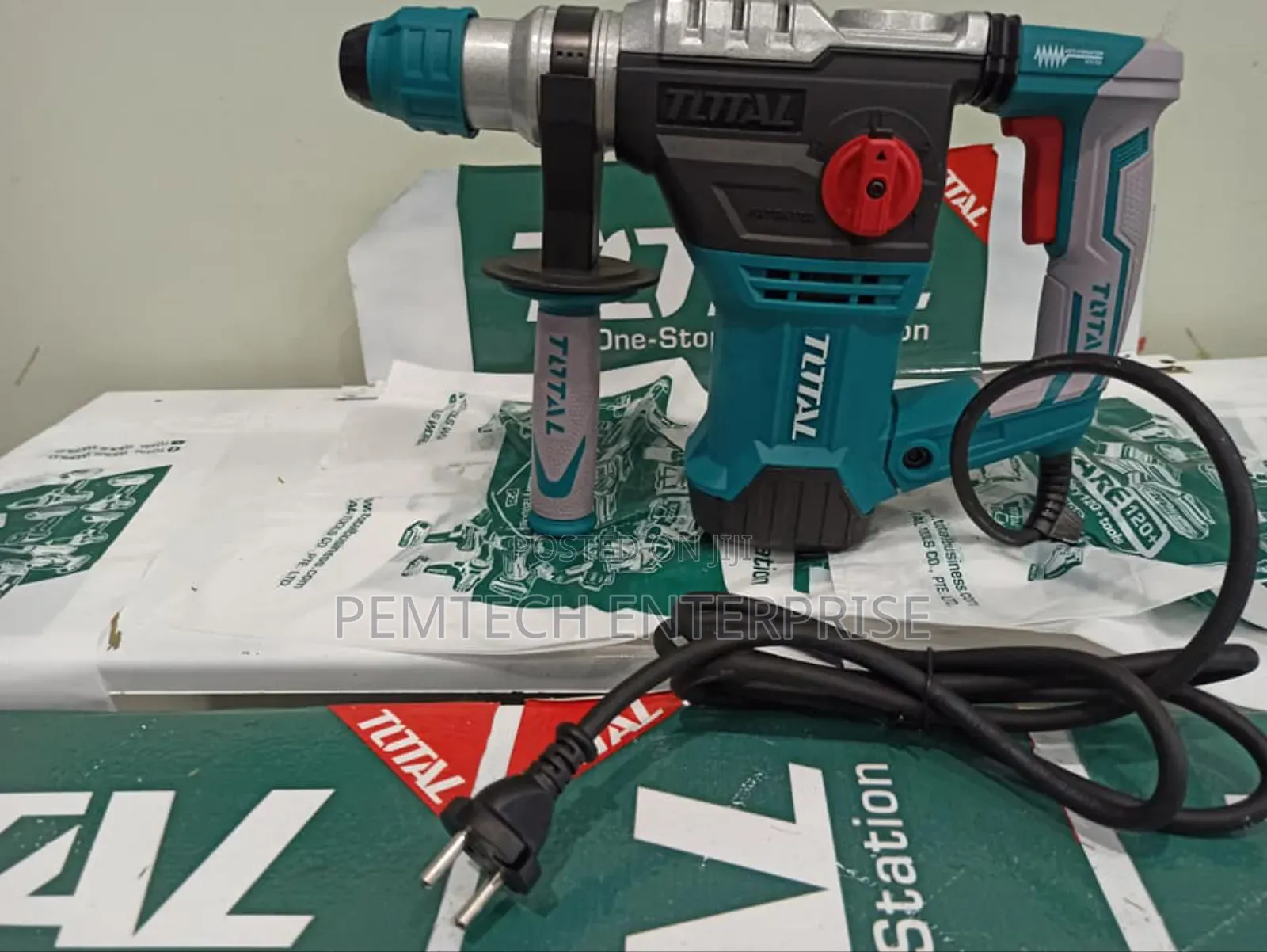 Total Th1153236 1500w Concrete Drilling Machine