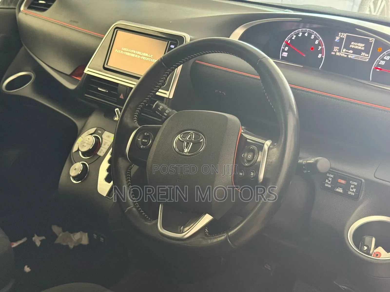 Toyota Sienta 2019 Off white