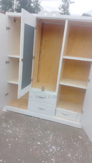 White Classic Walldrope