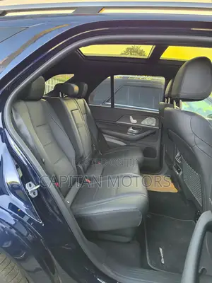 Mercedes-Benz GLE-Class GLE 400d 4MATIC 2021 Blue